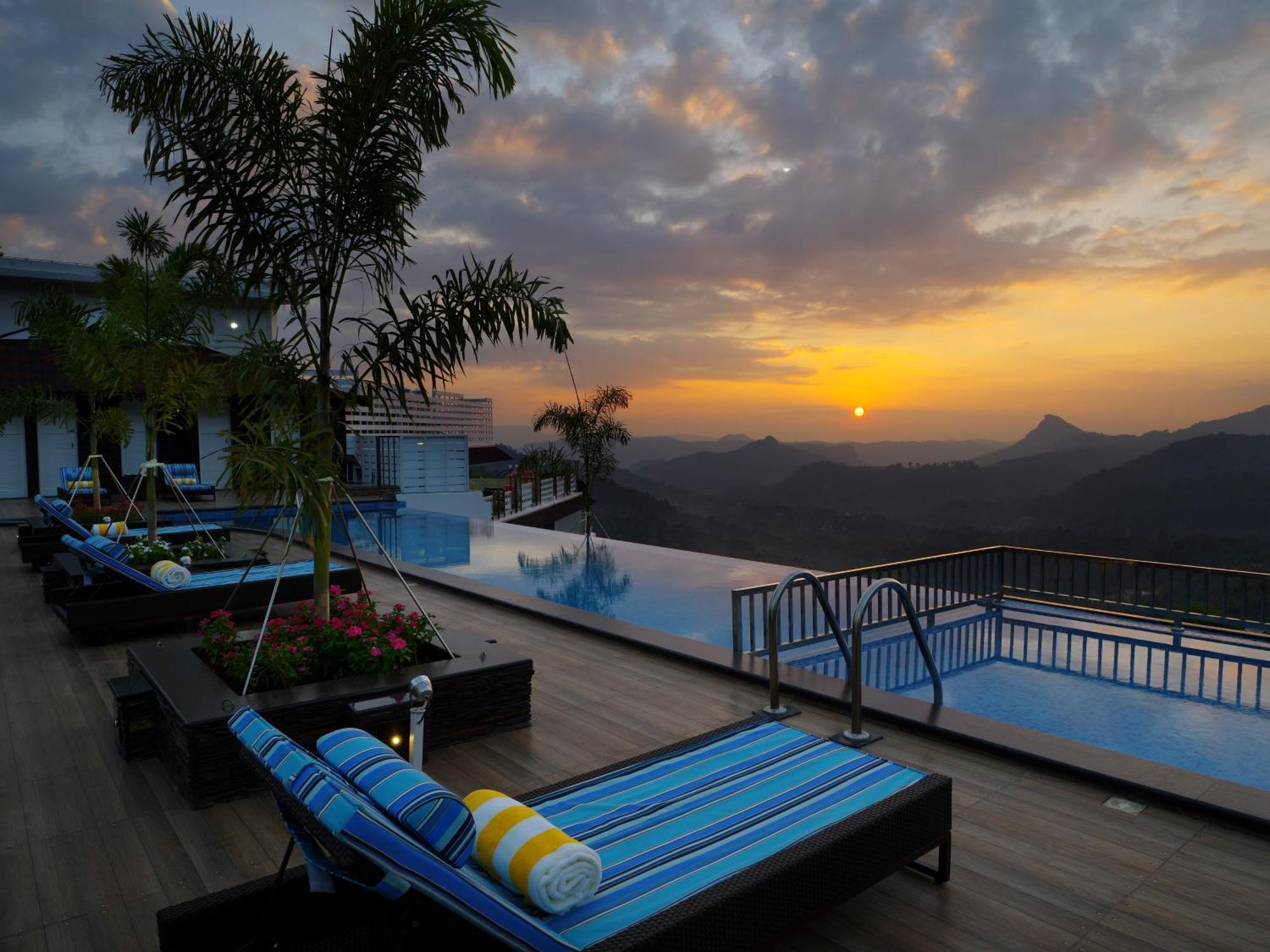 The Panoramic Getaway Hotel Munnar Exterior photo