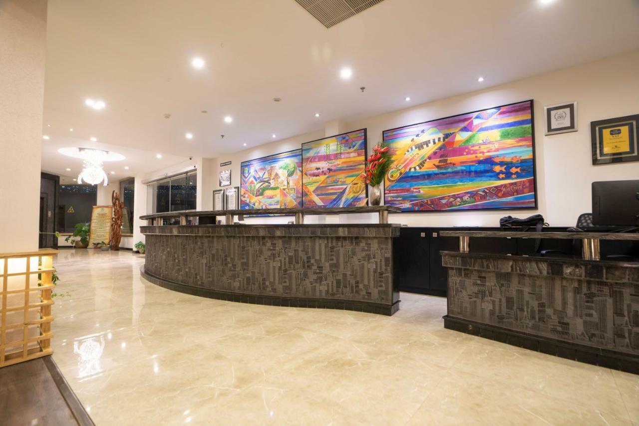 The Panoramic Getaway Hotel Munnar Exterior photo Reception