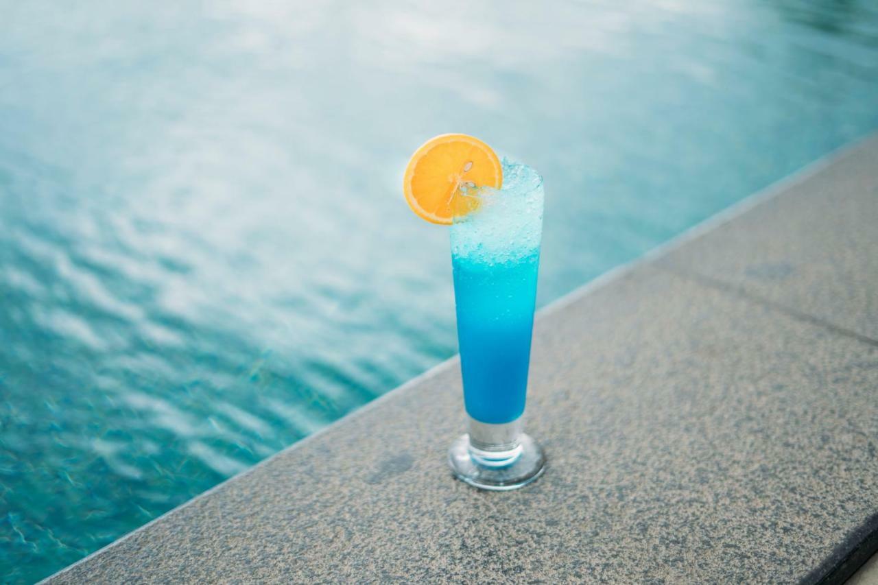 The Panoramic Getaway Hotel Munnar Exterior photo Blue Hawaii